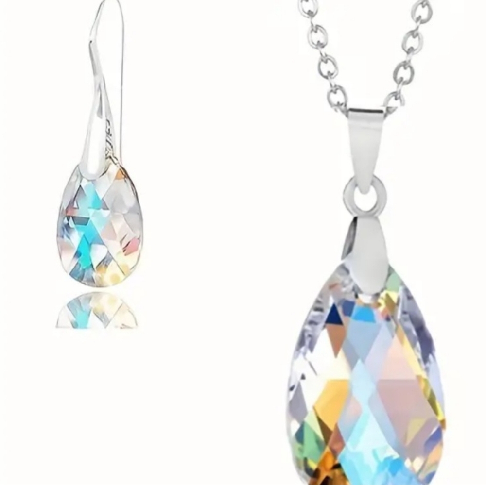 Elegant water drop pendant & earrings. New. Fast Ship 4,000 Items Sold!
